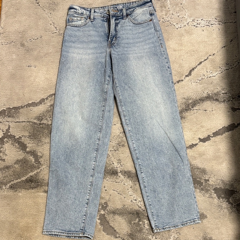 High-Waisted OG Loose Jeans - Picture 4 of 6